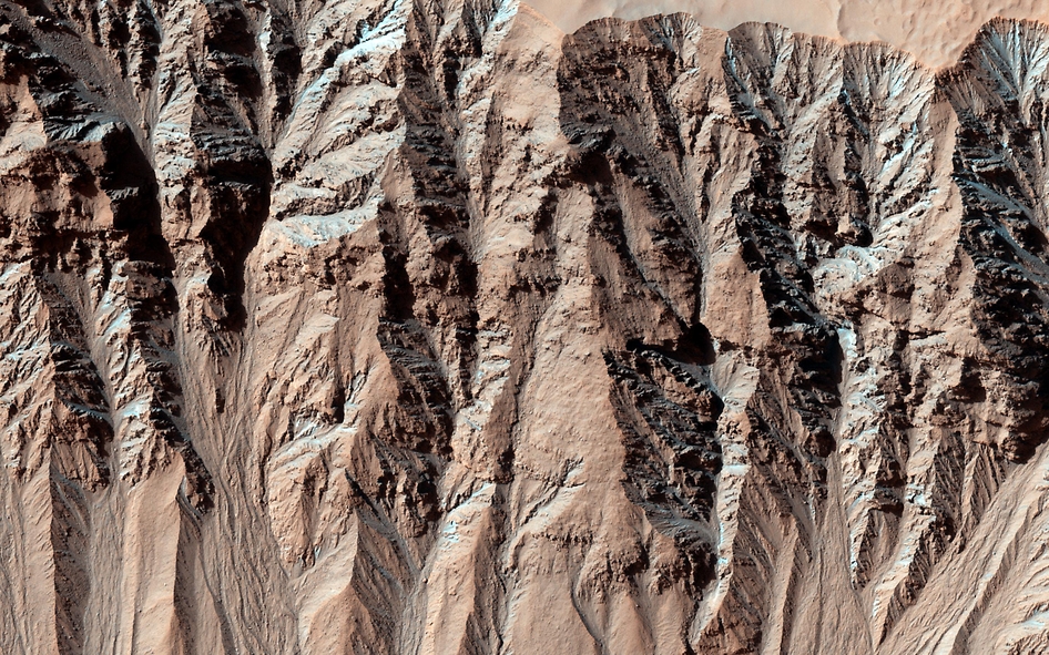 Gullies on Mars Carved by Dry Ice, Not Water